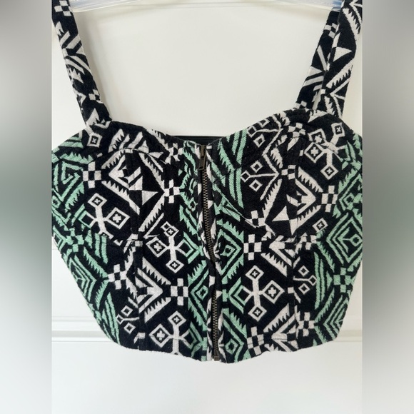 Staring At‎ Stars Cropped Zip Front Top Urban Outfitters Strappy Back Size M - Picture 1 of 7